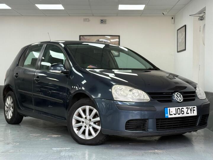 Volkswagen Golf 1.6 FSI S 5dr