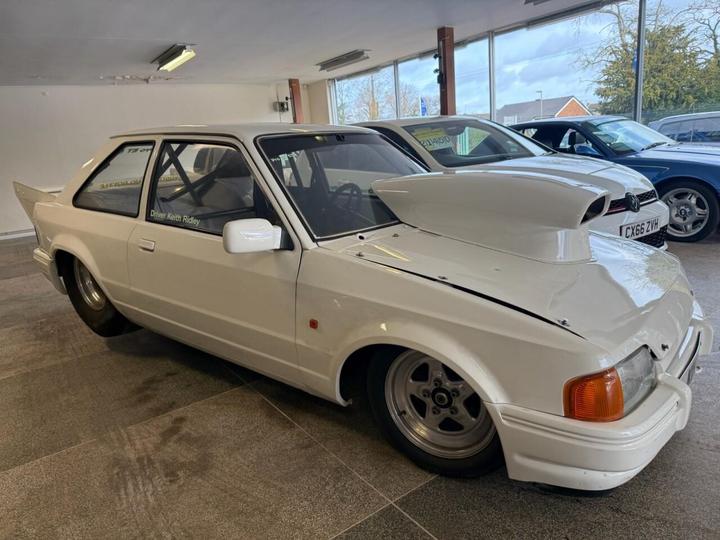 Ford ESCORT 1.6 Turbo RS 3dr