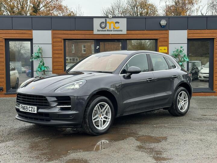 Porsche Macan 3.0T V6 S PDK 4WD Euro 6 (s/s) 5dr Porsche Macan 3.0T V6 S PDK 4WD Euro 6 (s/s) 5dr