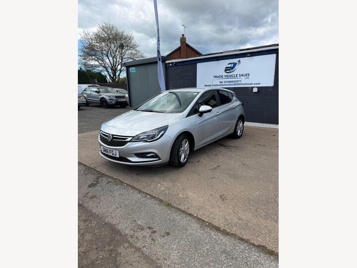 Vauxhall Astra 1.6 CDTi BlueInjection Design Euro 6 (s/s) 5dr