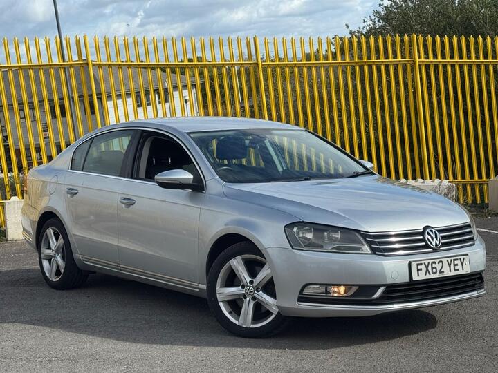 Volkswagen Passat 2.0 TDI BlueMotion Tech SE Euro 5 (s/s) 4dr