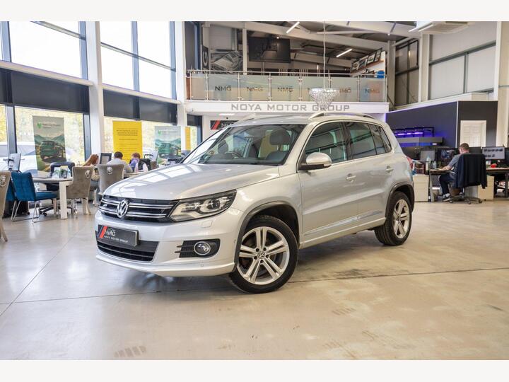Volkswagen TIGUAN 2.0 TDI BlueMotion Tech R-Line Edition DSG 4WD Euro 6 (s/s) 5dr
