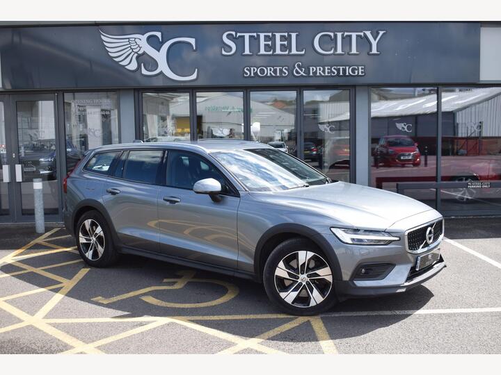 Volvo V60 Cross Country 2.0 T5 Plus Auto AWD Euro 6 (s/s) 5dr Volvo V60 Cross Country 2.0 T5 Plus Auto AWD Euro 6 (s/s) 5dr