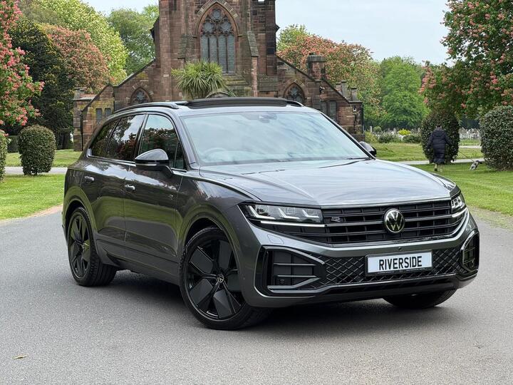 Volkswagen Touareg 3.0 TDI V6 Black Edition Tiptronic 4Motion Euro 6 (s/s) 5dr