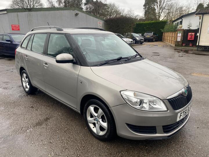 Skoda Fabia 1.2 SE Plus Euro 5 5dr Skoda Fabia 1.2 SE Plus Euro 5 5dr