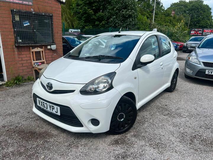 Toyota AYGO 1.0 VVT-i Move Euro 5 5dr