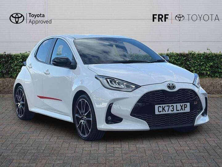 Toyota Yaris 1.5 VVT-h GR SPORT E-CVT Euro 6 (s/s) 5dr