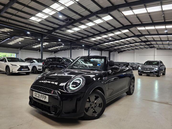 MINI Convertible 2.0 Cooper S Classic Steptronic Euro 6 (s/s) 2dr