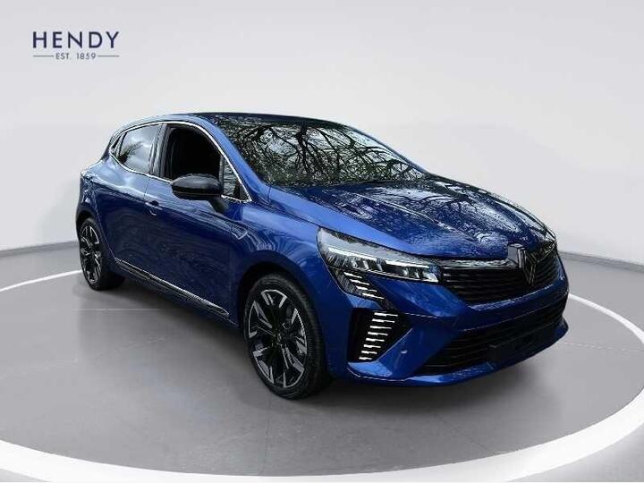 Renault Clio 1.6 E-TECH Techno Auto Euro 6 (s/s) 5dr