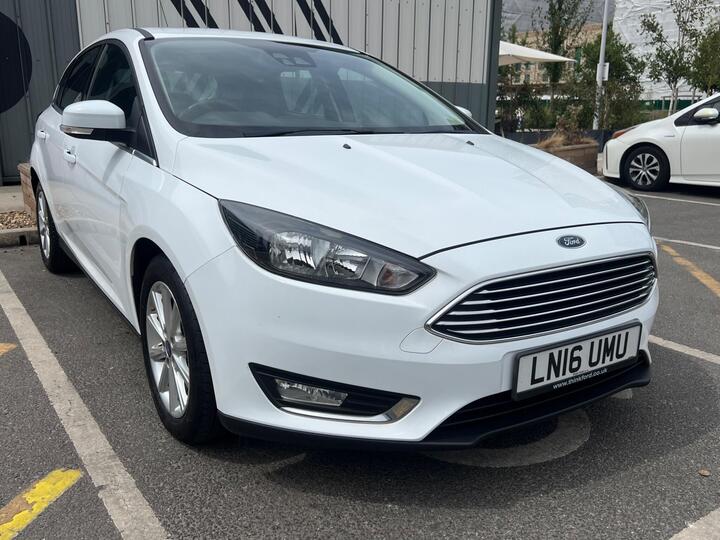 Ford Focus 1.0T EcoBoost Titanium Auto Euro 6 (s/s) 5dr