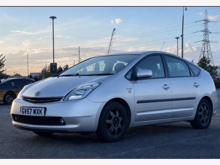 Toyota Prius 1.5 T Spirit CVT 5dr