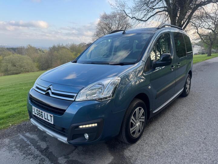 Citroen Berlingo 1.6 BlueHDi XTR Multispace MPV ETG6 Euro 6 (s/s) 5dr Citroen Berlingo 1.6 BlueHDi XTR Multispace MPV ETG6 Euro 6 (s/s) 5dr