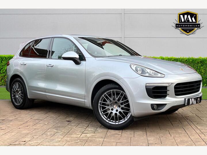Porsche Cayenne 3.0 TD V6 TiptronicS 4WD Euro 6 (s/s) 5dr Porsche Cayenne 3.0 TD V6 TiptronicS 4WD Euro 6 (s/s) 5dr