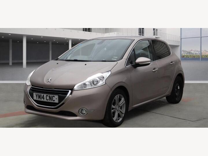 Peugeot 208 1.2 VTi Allure Euro 5 5dr