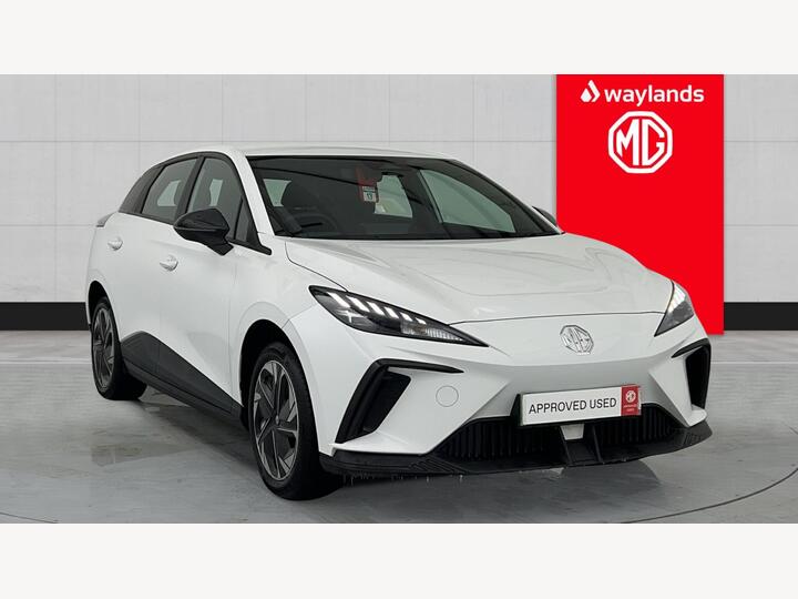 MG MG4 64kWh SE Long Range Auto 5dr
