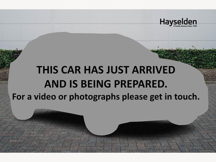 Volkswagen E-Golf 35.8kWh E-Golf Auto 5dr Volkswagen E-Golf 35.8kWh E-Golf Auto 5dr
