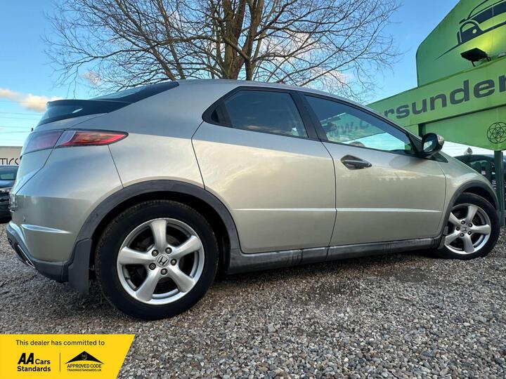 Honda CIVIC 1.8 I-VTEC SE I-Shift 5dr