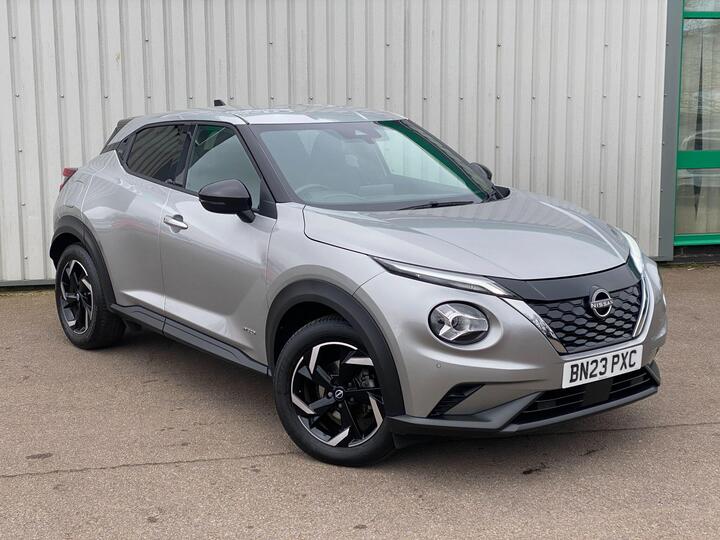 Nissan Juke 1.6 N-Connecta Auto Euro 6 5dr Nissan Juke 1.6 N-Connecta Auto Euro 6 5dr