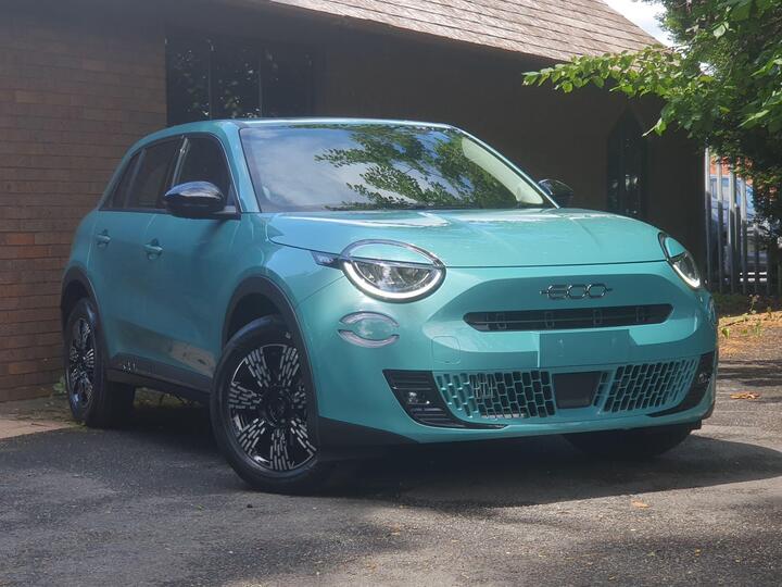 Fiat 600 1.2 MHEV E-DCT Euro 6 (s/s) 5dr