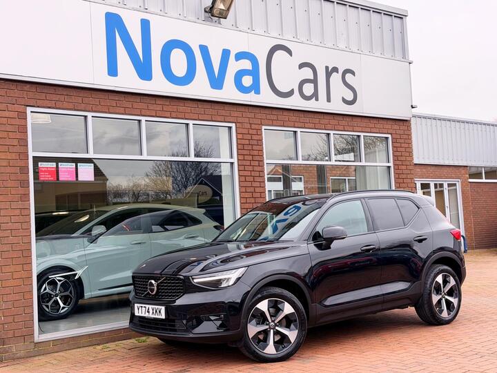 Volvo XC40 2.0 B3 MHEV Plus Dark DCT Auto Euro 6 (s/s) 5dr