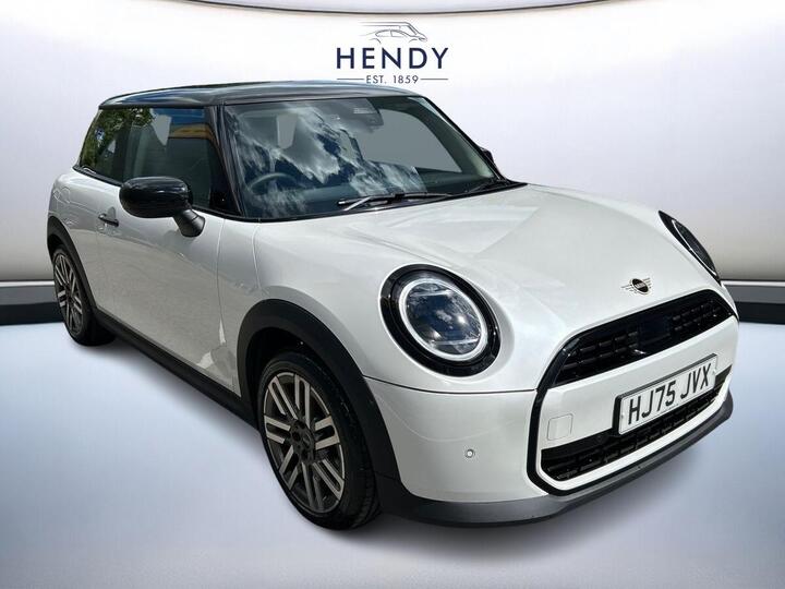 MINI COOPER 1.5C Classic Steptronic Euro 6 (s/s) 3dr