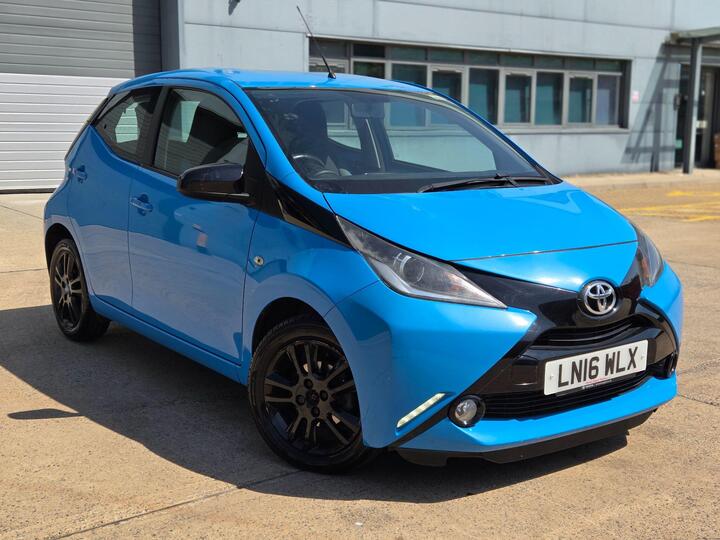 Toyota AYGO 1.0 VVT-i X-cite X-shift Euro 6 5dr