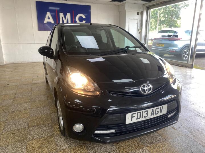 Toyota AYGO 1.0 VVT-i Fire Euro 5 5dr
