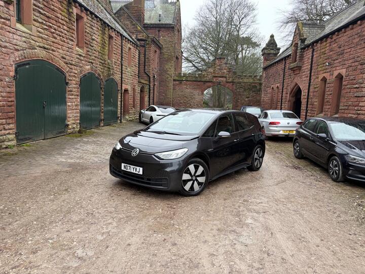 Volkswagen ID.3 Pro Performance 58kWh Life Auto 5dr