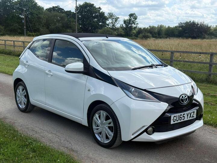 Toyota AYGO 1.0 VVT-i X-pression X-wave Euro 5 5dr Euro 5