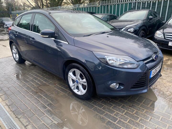 Ford Focus 1.6 Zetec Powershift Euro 5 5dr
