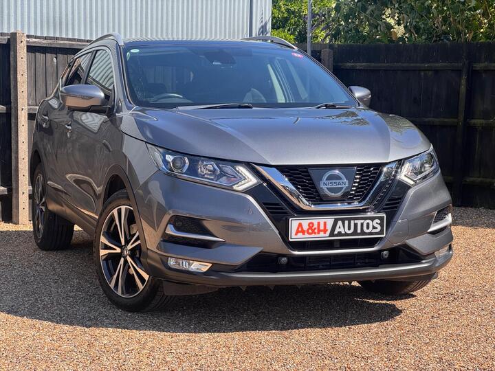 Nissan Qashqai 1.2 DIG-T N-Connecta XTRON Euro 6 (s/s) 5dr