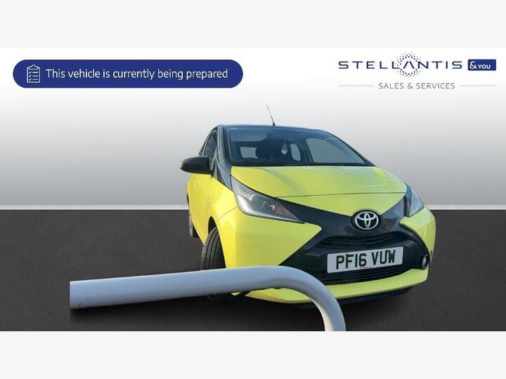 Toyota AYGO 1.0 VVT-i X-cite 3 Yellow Bi-Tone Euro 6 5dr