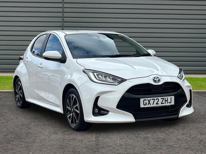 Toyota Yaris 1.5 VVT-h Design E-CVT Euro 6 (s/s) 5dr