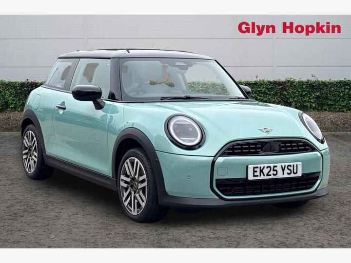 MINI Cooper 1.5C Classic Steptronic Euro 6 (s/s) 3dr
