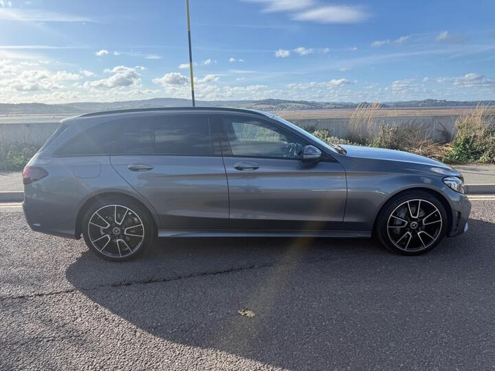 Mercedes-Benz C Class 2.0 C220d AMG Line (Premium) G-Tronic+ 4MATIC Euro 6 (s/s) 5dr
