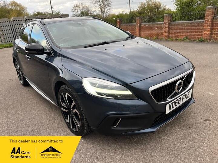 Volvo V40 1.5 T3 GPF Pro Auto Euro 6 (s/s) 5dr