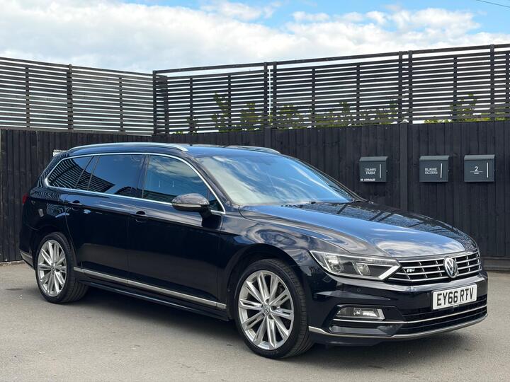 Volkswagen Passat 2.0 TDI BlueMotion Tech R-Line DSG Euro 6 (s/s) 5dr