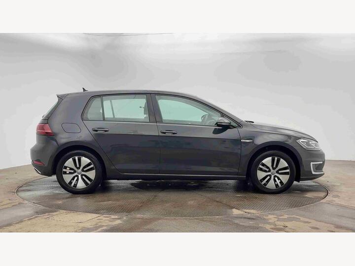 Volkswagen E-Golf 35.8kWh E-Golf Auto 5dr