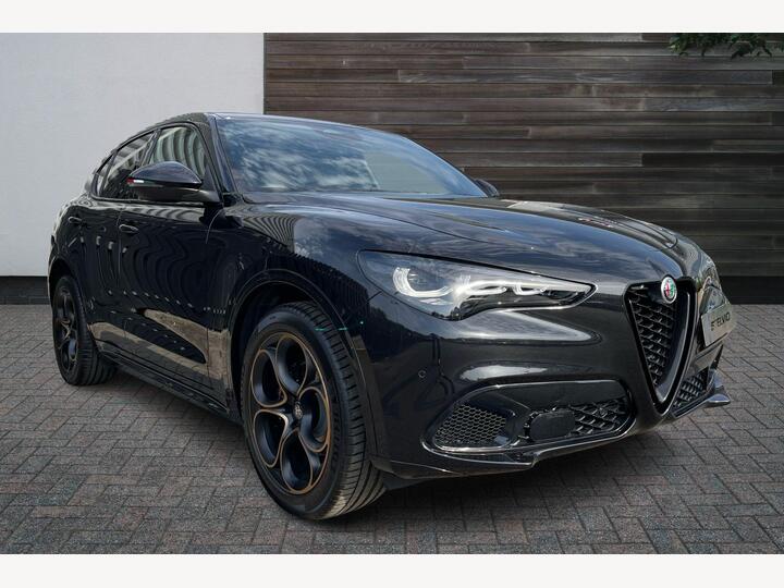 Alfa Romeo Stelvio 2.0T Intensa Auto Q4 AWD Euro 6 (s/s) 5dr