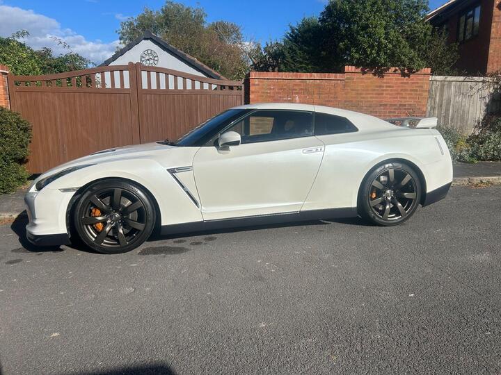Nissan GT-R 3.8 V6 Black Edition Auto 4WD Euro 4 2dr