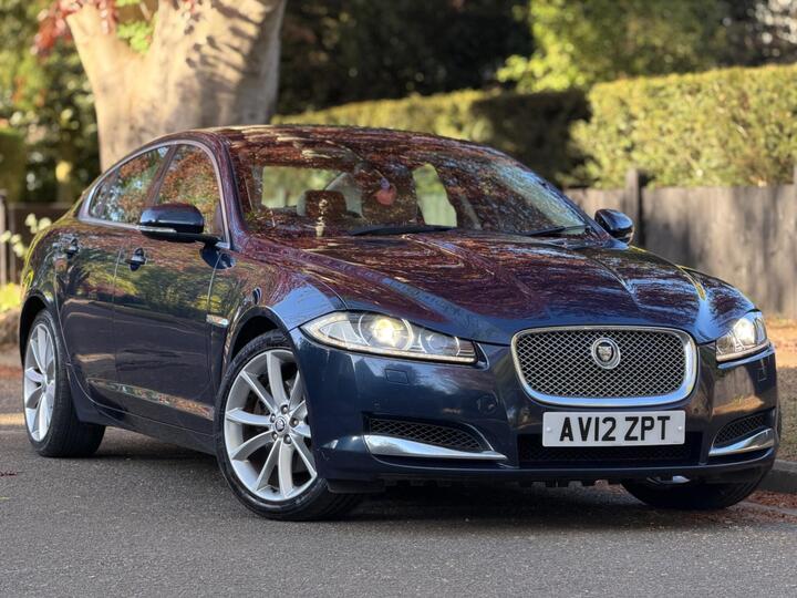 Jaguar XF 2.2d Premium Luxury Auto Euro 5 (s/s) 4dr