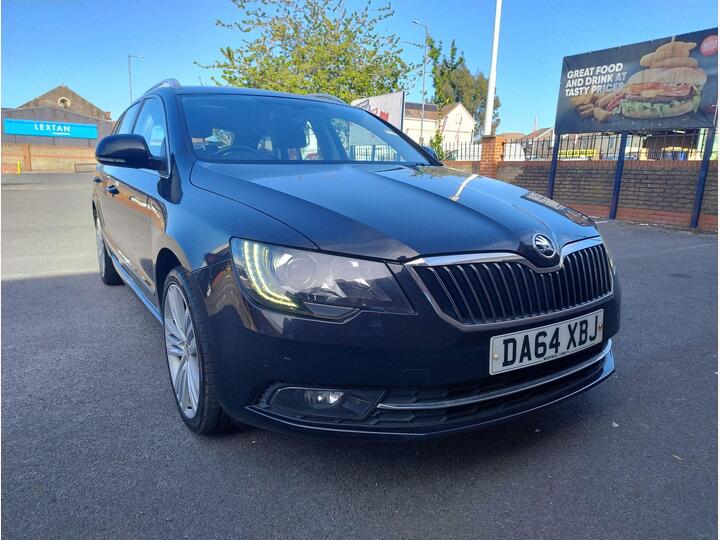 Skoda Superb 2.0 TDI Elegance DSG Euro 5 (s/s) 5dr