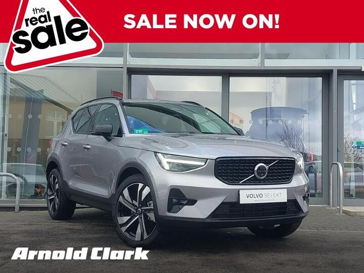 Volvo XC40 2.0 B4 MHEV Ultra Dark DCT Auto Euro 6 (s/s) 5dr