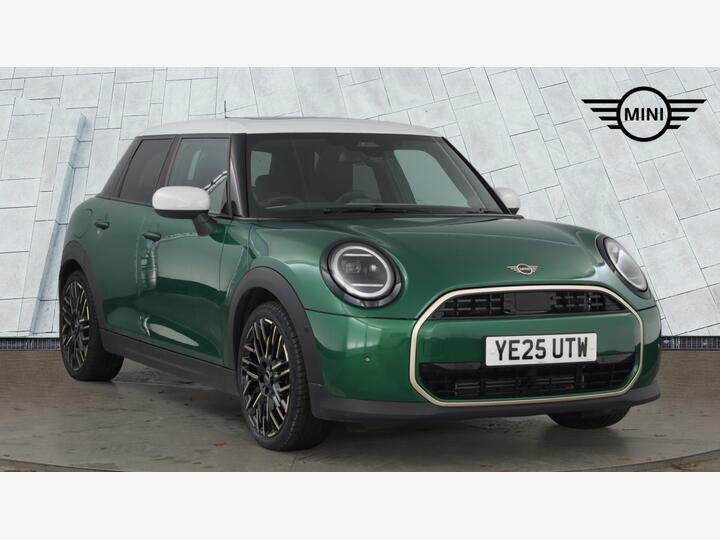 MINI Cooper 1.5C Exclusive Steptronic Euro 6 (s/s) 5dr
