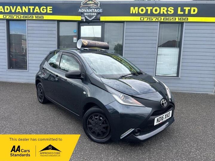 Toyota AYGO 1.0 VVT-i X Euro 5 5dr Euro 5