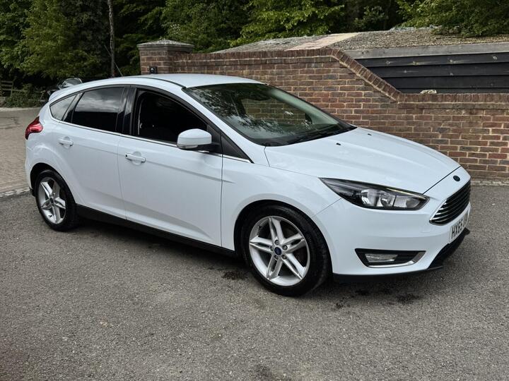 Ford FOCUS 1.0T EcoBoost Titanium Euro 6 (s/s) 5dr