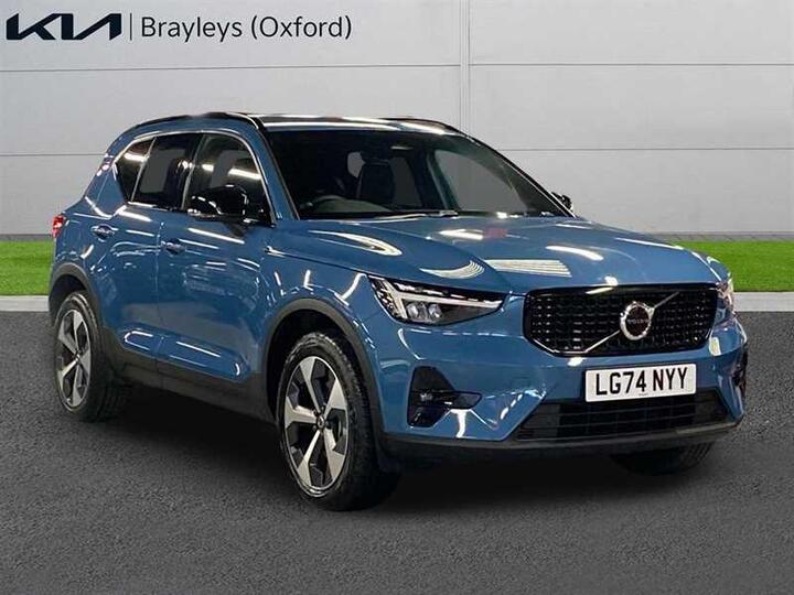 Volvo Xc40 2.0 B3 MHEV Plus Dark DCT Auto Euro 6 (s/s) 5dr