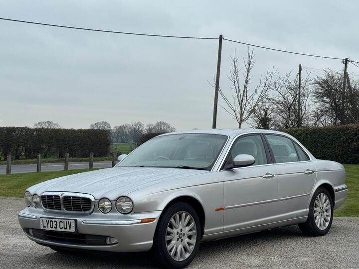 Jaguar XJ 3.0 SE 4dr