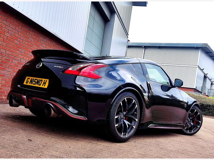 Nissan 370 Z 3.7 V6 Nismo Euro 6 3dr Nissan 370 Z 3.7 V6 Nismo Euro 6 3dr