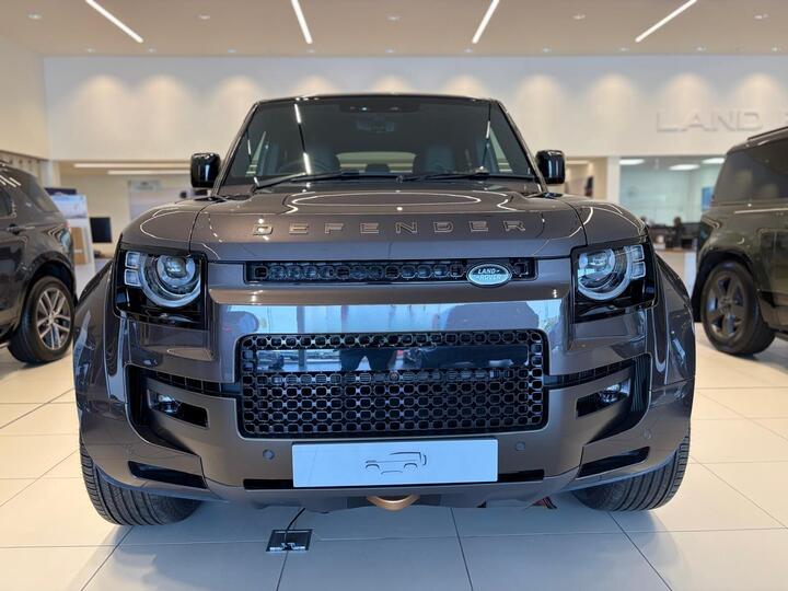 Land Rover Defender 4.4 P635 V8 MHEV OCTA Auto 4WD Euro 6 (s/s) 5dr